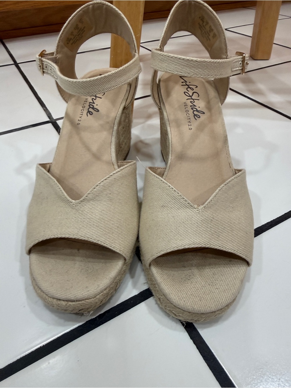 LifeStride Velocity 2.0 Espadrille Wedge Sandals Beige 8.5 Wide